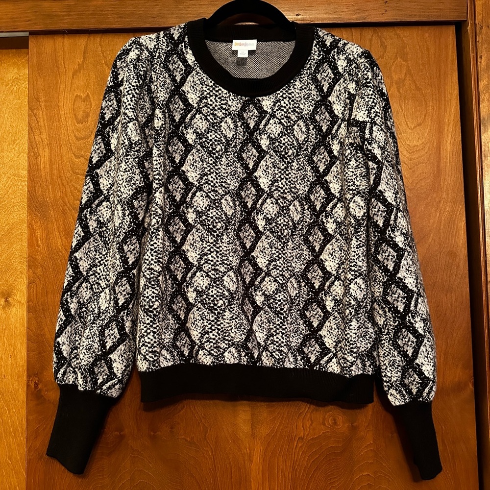 Lularoe Piper Sweater snakeskin print